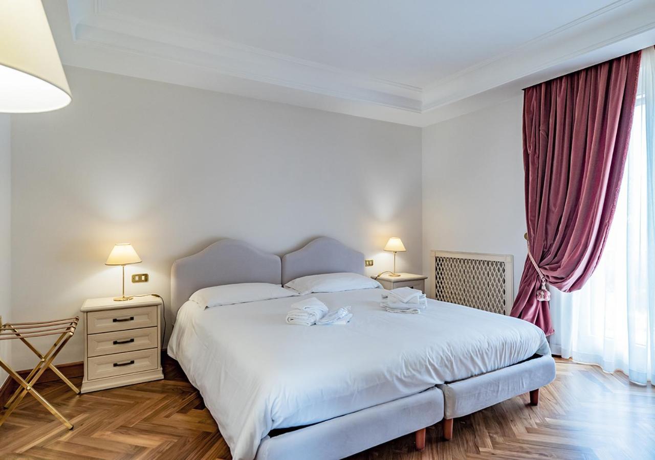 צ'יסטרנה די לטינה Villa Laura מראה חיצוני תמונה