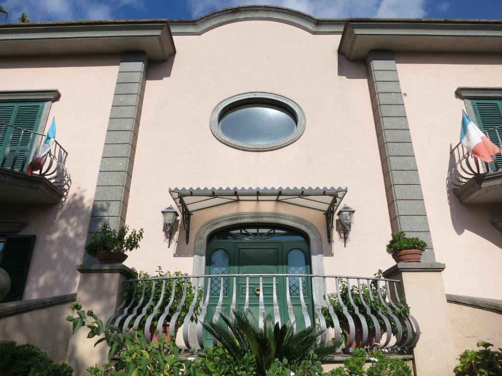 צ'יסטרנה די לטינה Villa Laura מראה חיצוני תמונה